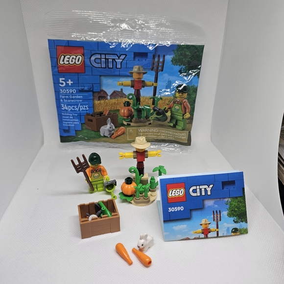 Farm Garden & Scarecrow 34 Pcs #30590 Lego City - RETIRED - OPENED Complete Set - Picture 1 of 5